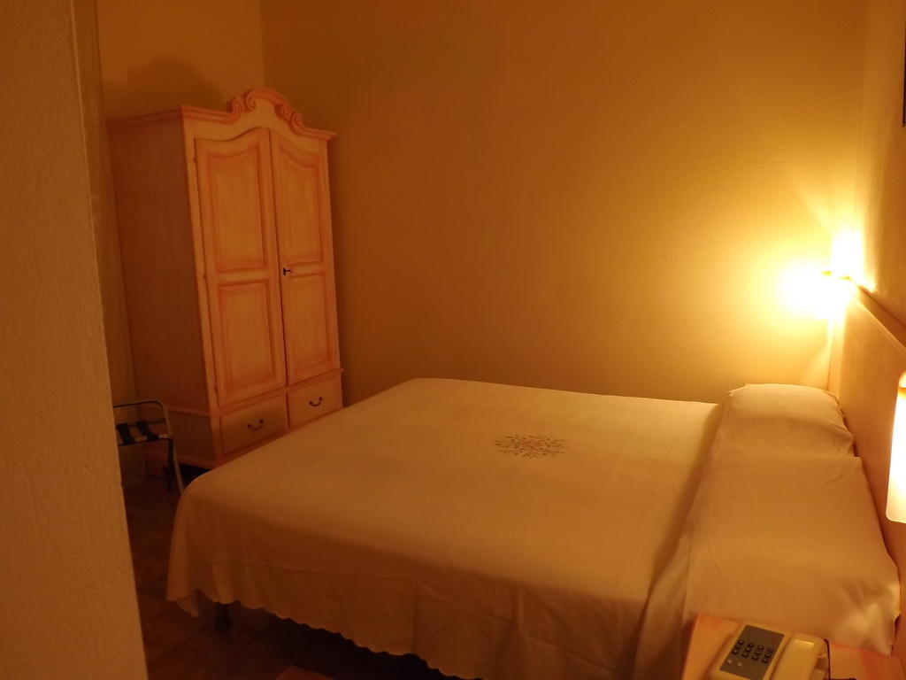 Hotel Sagittario San Sperate Quarto foto
