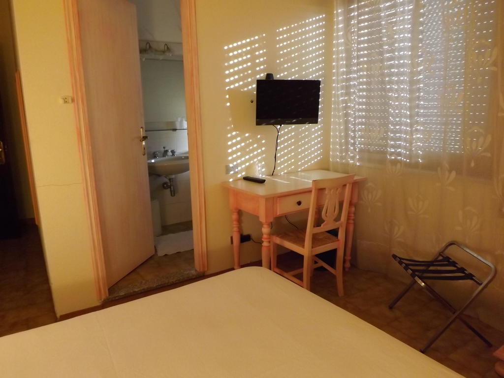 Hotel Sagittario San Sperate Quarto foto
