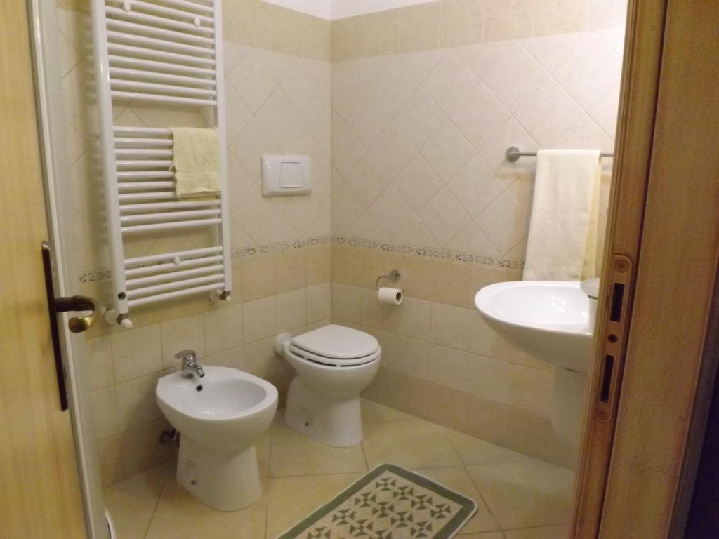Hotel Sagittario San Sperate Quarto foto